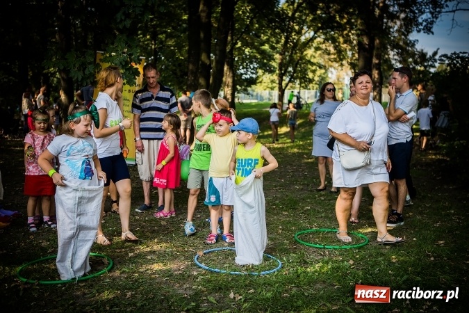 Zdjęcie w galerii na portalu naszraciborz.pl: IV Bajkowy Park. Zapełniliśmy bulwary z plażą. Dziękujemy serdecznie za wspólną zabawę wiadomości z regionu