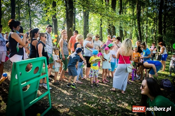Zdjęcie w galerii na portalu naszraciborz.pl: IV Bajkowy Park. Zapełniliśmy bulwary z plażą. Dziękujemy serdecznie za wspólną zabawę wiadomości z regionu