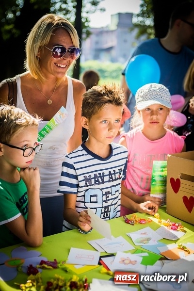 Zdjęcie w galerii na portalu naszraciborz.pl: IV Bajkowy Park. Zapełniliśmy bulwary z plażą. Dziękujemy serdecznie za wspólną zabawę wiadomości z regionu