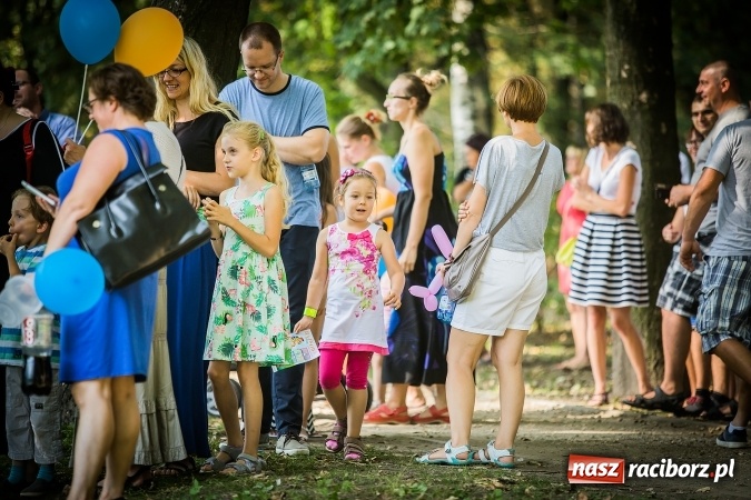 Zdjęcie w galerii na portalu naszraciborz.pl: IV Bajkowy Park. Zapełniliśmy bulwary z plażą. Dziękujemy serdecznie za wspólną zabawę wiadomości z regionu