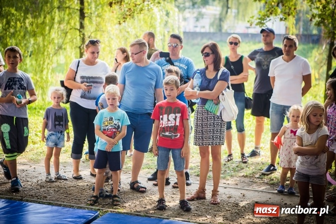 Zdjęcie w galerii na portalu naszraciborz.pl: IV Bajkowy Park. Zapełniliśmy bulwary z plażą. Dziękujemy serdecznie za wspólną zabawę wiadomości z regionu