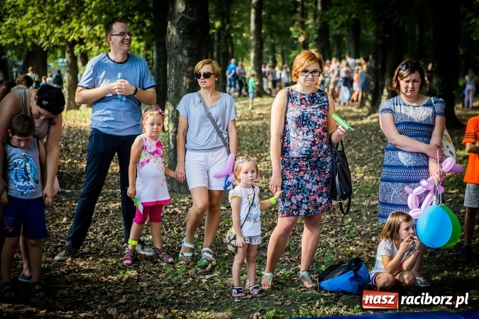 Zdjęcie w galerii na portalu naszraciborz.pl: IV Bajkowy Park. Zapełniliśmy bulwary z plażą. Dziękujemy serdecznie za wspólną zabawę wiadomości z regionu