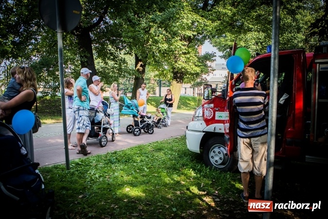 Zdjęcie w galerii na portalu naszraciborz.pl: IV Bajkowy Park. Zapełniliśmy bulwary z plażą. Dziękujemy serdecznie za wspólną zabawę wiadomości z regionu
