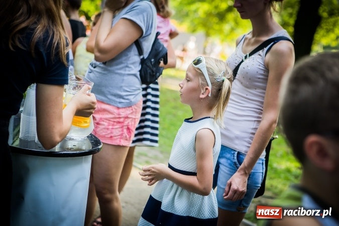 Zdjęcie w galerii na portalu naszraciborz.pl: IV Bajkowy Park. Zapełniliśmy bulwary z plażą. Dziękujemy serdecznie za wspólną zabawę wiadomości z regionu