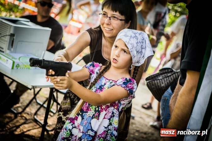 Zdjęcie w galerii na portalu naszraciborz.pl: IV Bajkowy Park. Zapełniliśmy bulwary z plażą. Dziękujemy serdecznie za wspólną zabawę wiadomości z regionu