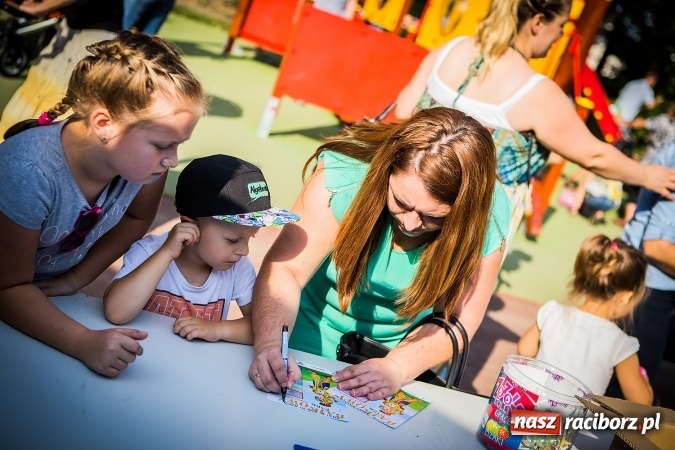 Zdjęcie w galerii na portalu naszraciborz.pl: IV Bajkowy Park. Zapełniliśmy bulwary z plażą. Dziękujemy serdecznie za wspólną zabawę wiadomości z regionu