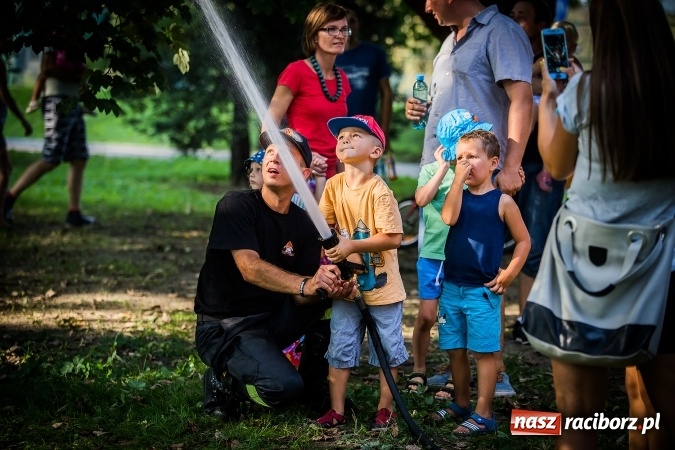 Zdjęcie w galerii na portalu naszraciborz.pl: IV Bajkowy Park. Zapełniliśmy bulwary z plażą. Dziękujemy serdecznie za wspólną zabawę wiadomości z regionu