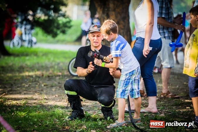 Zdjęcie w galerii na portalu naszraciborz.pl: IV Bajkowy Park. Zapełniliśmy bulwary z plażą. Dziękujemy serdecznie za wspólną zabawę wiadomości z regionu