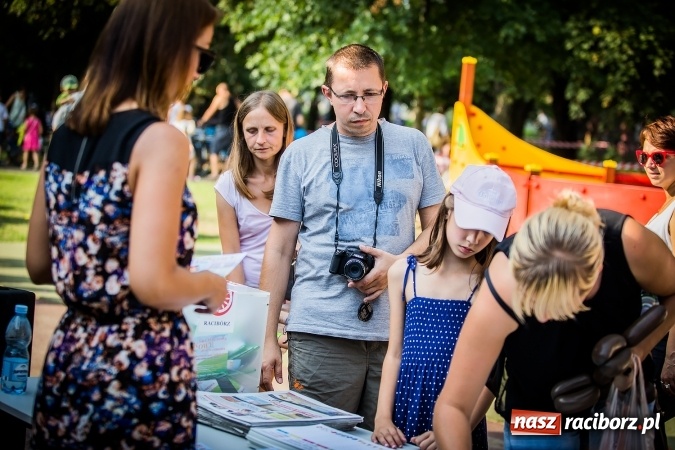 Zdjęcie w galerii na portalu naszraciborz.pl: IV Bajkowy Park. Zapełniliśmy bulwary z plażą. Dziękujemy serdecznie za wspólną zabawę wiadomości z regionu