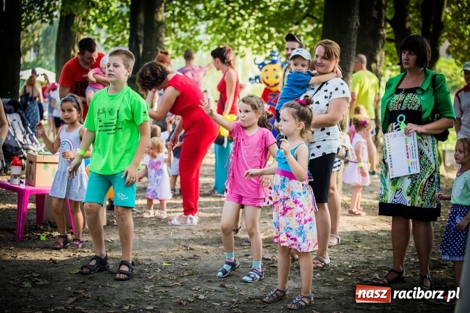 Zdjęcie w galerii na portalu naszraciborz.pl: IV Bajkowy Park. Zapełniliśmy bulwary z plażą. Dziękujemy serdecznie za wspólną zabawę wiadomości z regionu
