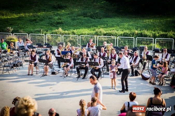 Zdjęcie w galerii na portalu naszraciborz.pl: IV Bajkowy Park. Zapełniliśmy bulwary z plażą. Dziękujemy serdecznie za wspólną zabawę wiadomości z regionu