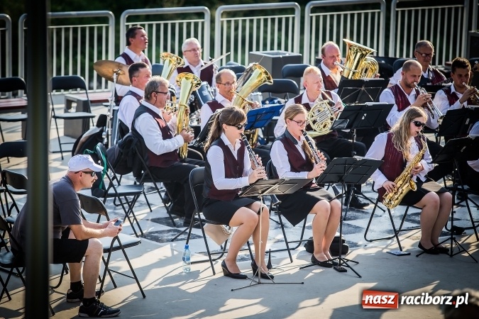 Zdjęcie w galerii na portalu naszraciborz.pl: IV Bajkowy Park. Zapełniliśmy bulwary z plażą. Dziękujemy serdecznie za wspólną zabawę wiadomości z regionu