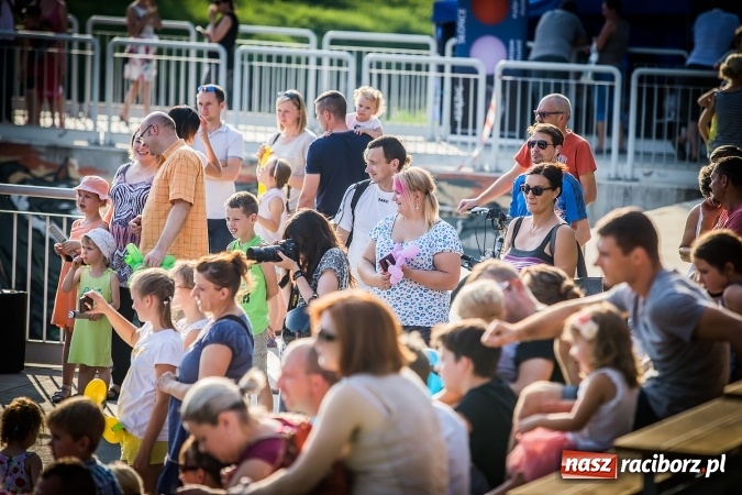 Zdjęcie w galerii na portalu naszraciborz.pl: IV Bajkowy Park. Zapełniliśmy bulwary z plażą. Dziękujemy serdecznie za wspólną zabawę wiadomości z regionu