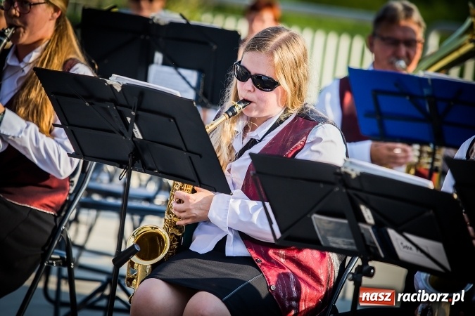 Zdjęcie w galerii na portalu naszraciborz.pl: IV Bajkowy Park. Zapełniliśmy bulwary z plażą. Dziękujemy serdecznie za wspólną zabawę wiadomości z regionu