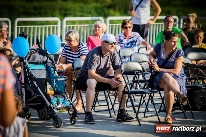 Zdjęcie w galerii na portalu naszraciborz.pl: IV Bajkowy Park. Zapełniliśmy bulwary z plażą. Dziękujemy serdecznie za wspólną zabawę wiadomości z regionu