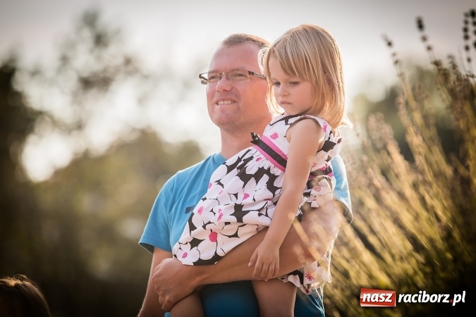 Zdjęcie w galerii na portalu naszraciborz.pl: IV Bajkowy Park. Zapełniliśmy bulwary z plażą. Dziękujemy serdecznie za wspólną zabawę wiadomości z regionu