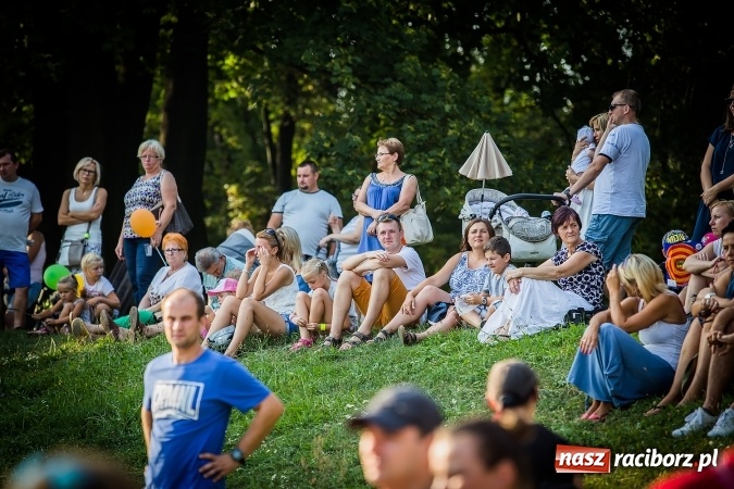 Zdjęcie w galerii na portalu naszraciborz.pl: IV Bajkowy Park. Zapełniliśmy bulwary z plażą. Dziękujemy serdecznie za wspólną zabawę wiadomości z regionu