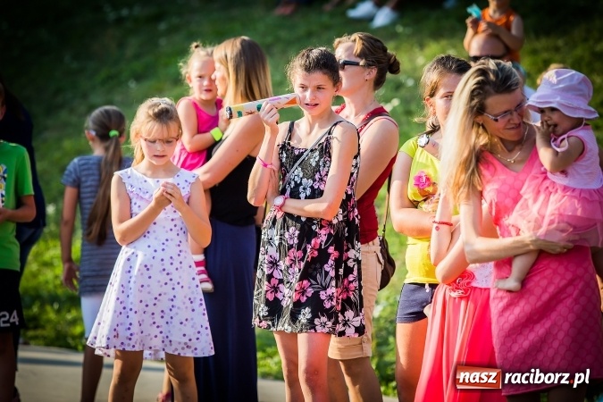 Zdjęcie w galerii na portalu naszraciborz.pl: IV Bajkowy Park. Zapełniliśmy bulwary z plażą. Dziękujemy serdecznie za wspólną zabawę wiadomości z regionu