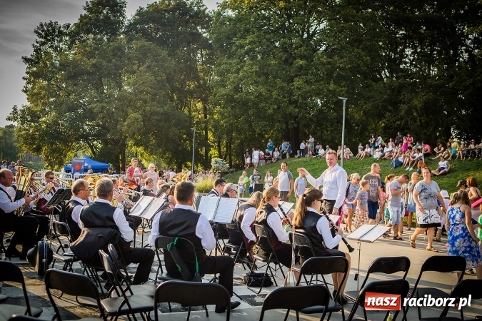 Zdjęcie w galerii na portalu naszraciborz.pl: IV Bajkowy Park. Zapełniliśmy bulwary z plażą. Dziękujemy serdecznie za wspólną zabawę wiadomości z regionu
