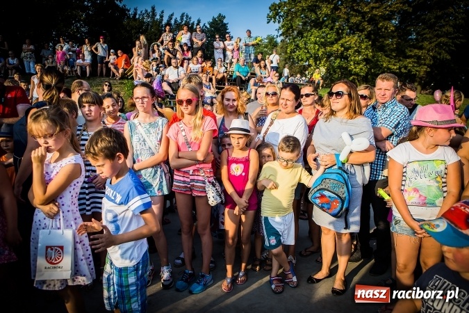 Zdjęcie w galerii na portalu naszraciborz.pl: IV Bajkowy Park. Zapełniliśmy bulwary z plażą. Dziękujemy serdecznie za wspólną zabawę wiadomości z regionu
