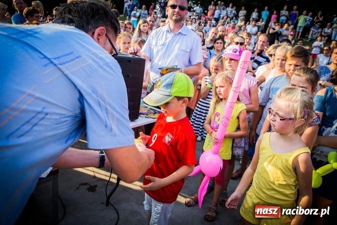 Zdjęcie w galerii na portalu naszraciborz.pl: IV Bajkowy Park. Zapełniliśmy bulwary z plażą. Dziękujemy serdecznie za wspólną zabawę wiadomości z regionu