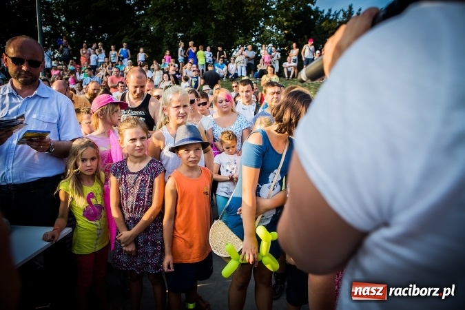 Zdjęcie w galerii na portalu naszraciborz.pl: IV Bajkowy Park. Zapełniliśmy bulwary z plażą. Dziękujemy serdecznie za wspólną zabawę wiadomości z regionu