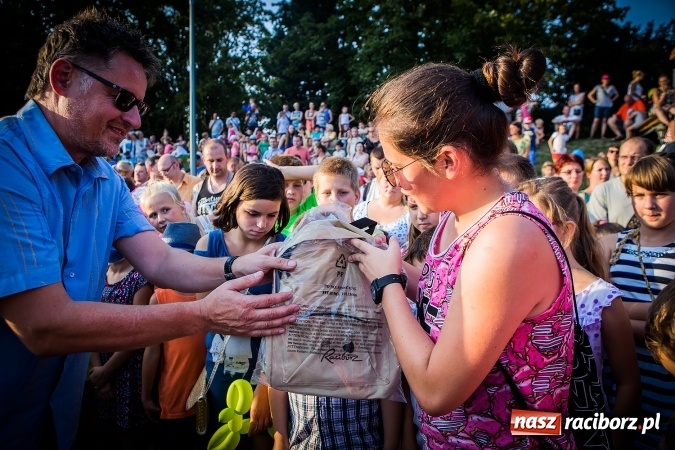 Zdjęcie w galerii na portalu naszraciborz.pl: IV Bajkowy Park. Zapełniliśmy bulwary z plażą. Dziękujemy serdecznie za wspólną zabawę wiadomości z regionu