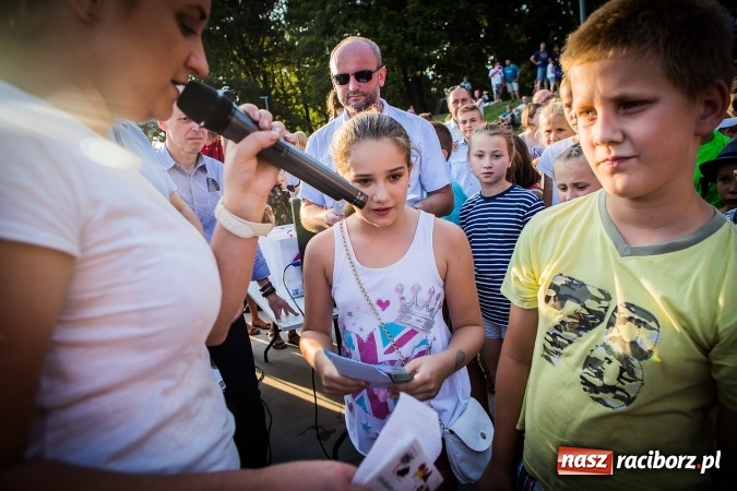 Zdjęcie w galerii na portalu naszraciborz.pl: IV Bajkowy Park. Zapełniliśmy bulwary z plażą. Dziękujemy serdecznie za wspólną zabawę wiadomości z regionu