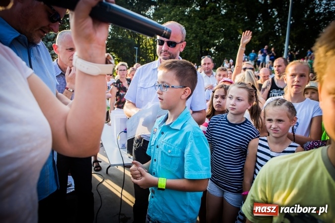 Zdjęcie w galerii na portalu naszraciborz.pl: IV Bajkowy Park. Zapełniliśmy bulwary z plażą. Dziękujemy serdecznie za wspólną zabawę wiadomości z regionu