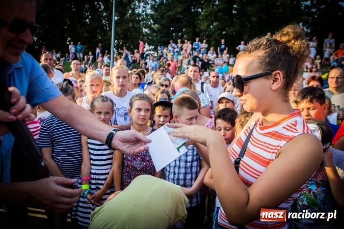Zdjęcie w galerii na portalu naszraciborz.pl: IV Bajkowy Park. Zapełniliśmy bulwary z plażą. Dziękujemy serdecznie za wspólną zabawę wiadomości z regionu