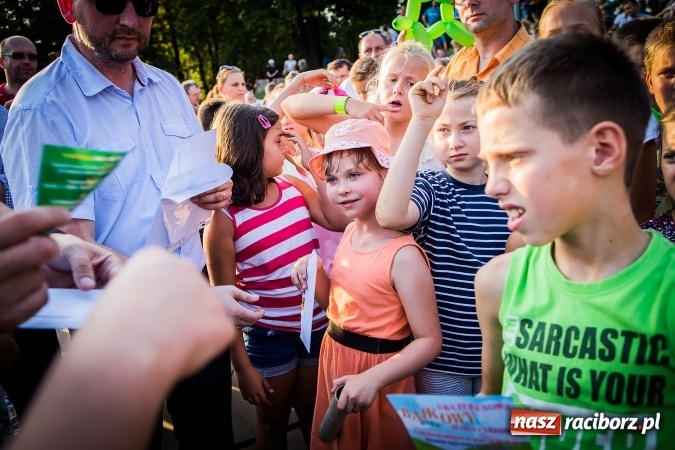 Zdjęcie w galerii na portalu naszraciborz.pl: IV Bajkowy Park. Zapełniliśmy bulwary z plażą. Dziękujemy serdecznie za wspólną zabawę wiadomości z regionu