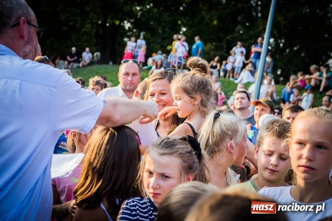 Zdjęcie w galerii na portalu naszraciborz.pl: IV Bajkowy Park. Zapełniliśmy bulwary z plażą. Dziękujemy serdecznie za wspólną zabawę wiadomości z regionu