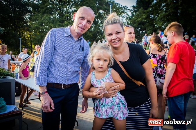 Zdjęcie w galerii na portalu naszraciborz.pl: IV Bajkowy Park. Zapełniliśmy bulwary z plażą. Dziękujemy serdecznie za wspólną zabawę wiadomości z regionu