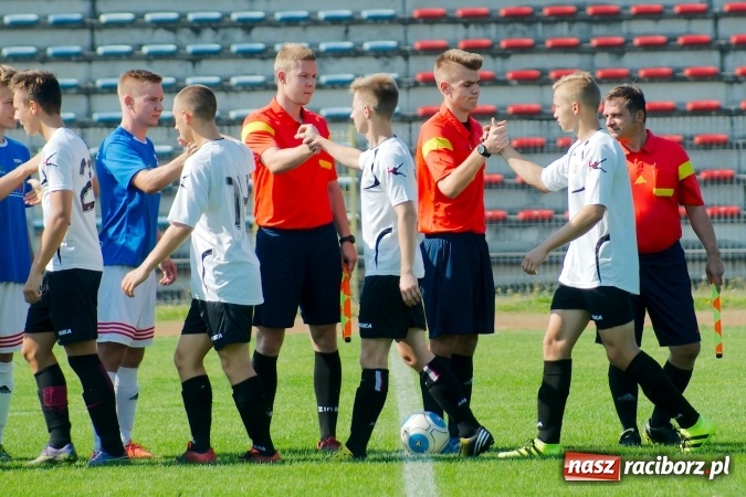 Zdjęcie w galerii na portalu naszraciborz.pl: Inauguracyjny remis Unitów w starciu z Czarnymi Sosnowiec wiadomości z regionu