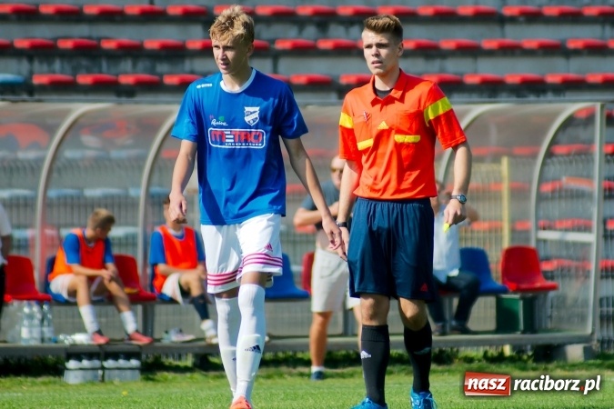 Zdjęcie w galerii na portalu naszraciborz.pl: Inauguracyjny remis Unitów w starciu z Czarnymi Sosnowiec wiadomości z regionu