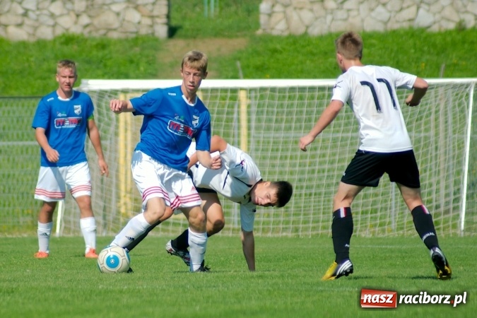 Zdjęcie w galerii na portalu naszraciborz.pl: Inauguracyjny remis Unitów w starciu z Czarnymi Sosnowiec wiadomości z regionu