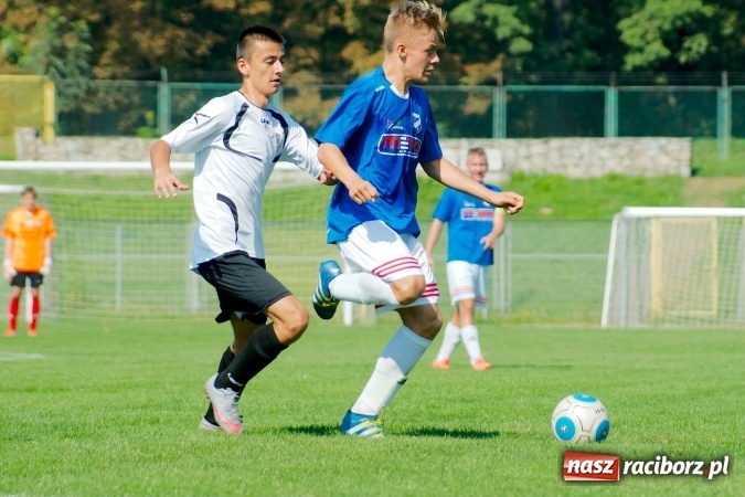 Zdjęcie w galerii na portalu naszraciborz.pl: Inauguracyjny remis Unitów w starciu z Czarnymi Sosnowiec wiadomości z regionu