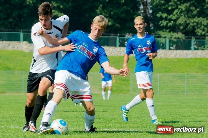 Zdjęcie w galerii na portalu naszraciborz.pl: Inauguracyjny remis Unitów w starciu z Czarnymi Sosnowiec wiadomości z regionu