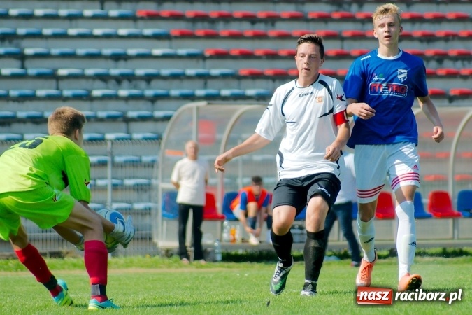Zdjęcie w galerii na portalu naszraciborz.pl: Inauguracyjny remis Unitów w starciu z Czarnymi Sosnowiec wiadomości z regionu