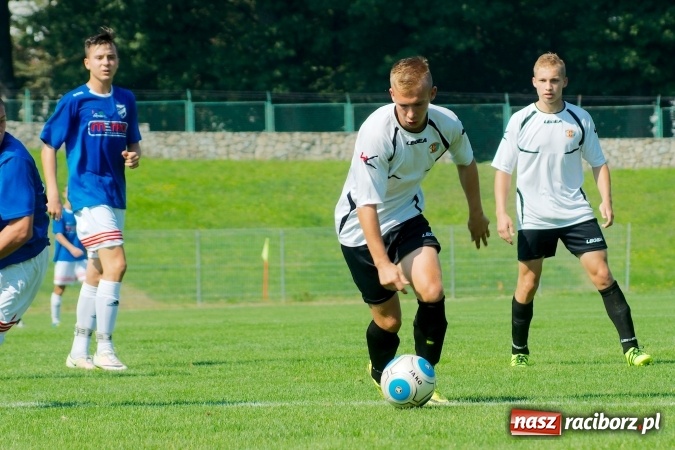 Zdjęcie w galerii na portalu naszraciborz.pl: Inauguracyjny remis Unitów w starciu z Czarnymi Sosnowiec wiadomości z regionu