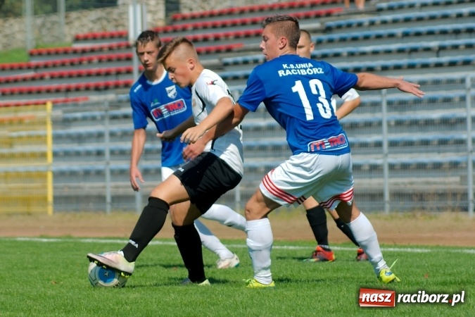 Zdjęcie w galerii na portalu naszraciborz.pl: Inauguracyjny remis Unitów w starciu z Czarnymi Sosnowiec wiadomości z regionu