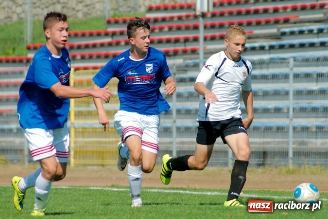 Zdjęcie w galerii na portalu naszraciborz.pl: Inauguracyjny remis Unitów w starciu z Czarnymi Sosnowiec wiadomości z regionu