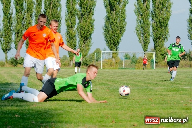 Zdjęcie w galerii na portalu naszraciborz.pl: C klasa: Rezerwy Tworkowa pięknie nie grały, lecz Bojanów pokonały wiadomości z regionu