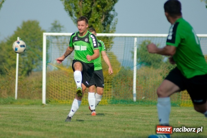 Zdjęcie w galerii na portalu naszraciborz.pl: C klasa: Rezerwy Tworkowa pięknie nie grały, lecz Bojanów pokonały wiadomości z regionu