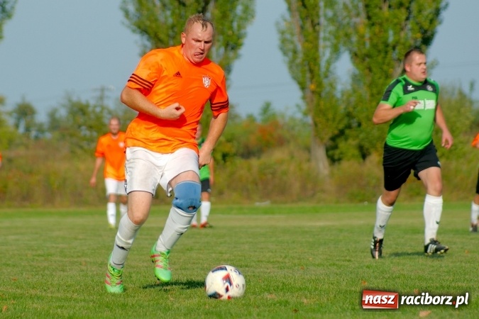 Zdjęcie w galerii na portalu naszraciborz.pl: C klasa: Rezerwy Tworkowa pięknie nie grały, lecz Bojanów pokonały wiadomości z regionu