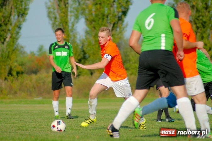 Zdjęcie w galerii na portalu naszraciborz.pl: C klasa: Rezerwy Tworkowa pięknie nie grały, lecz Bojanów pokonały wiadomości z regionu