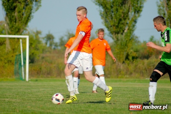 Zdjęcie w galerii na portalu naszraciborz.pl: C klasa: Rezerwy Tworkowa pięknie nie grały, lecz Bojanów pokonały wiadomości z regionu