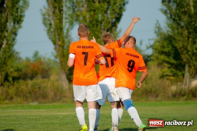 Zdjęcie w galerii na portalu naszraciborz.pl: C klasa: Rezerwy Tworkowa pięknie nie grały, lecz Bojanów pokonały wiadomości z regionu