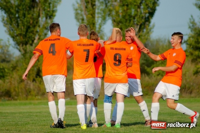 Zdjęcie w galerii na portalu naszraciborz.pl: C klasa: Rezerwy Tworkowa pięknie nie grały, lecz Bojanów pokonały wiadomości z regionu