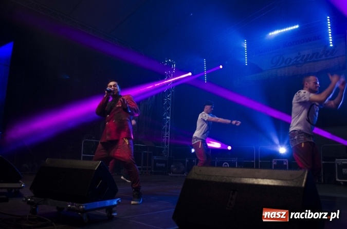 Zdjęcie w galerii na portalu naszraciborz.pl: Boys na finał kornowackich dożynek  wiadomości z regionu